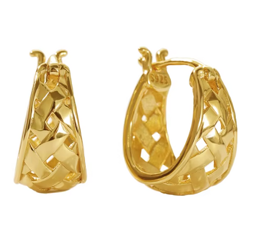 Nia Hoops